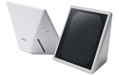 Sanyo solar USB charger